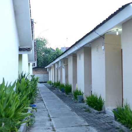 Reddoorz Syariah Plus Near Banyuwangi Airport Banyuwangi (East Java) Exterior foto
