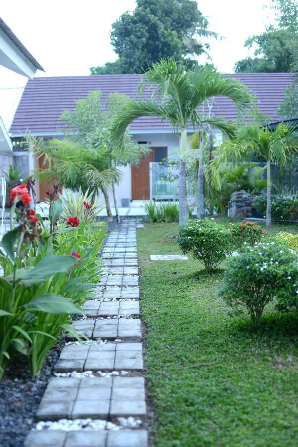 Reddoorz Syariah Plus Near Banyuwangi Airport Banyuwangi (East Java) Exterior foto