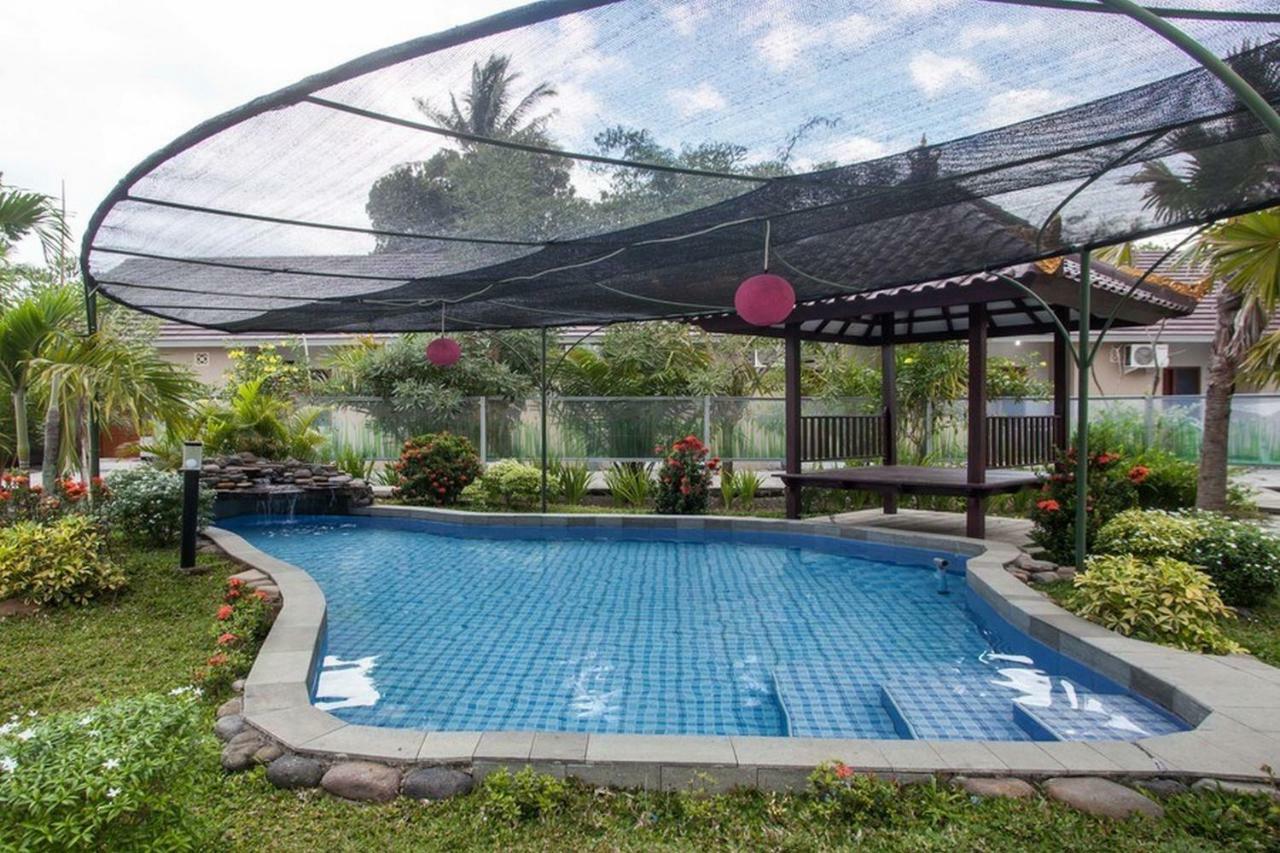 Reddoorz Syariah Plus Near Banyuwangi Airport Banyuwangi (East Java) Exterior foto