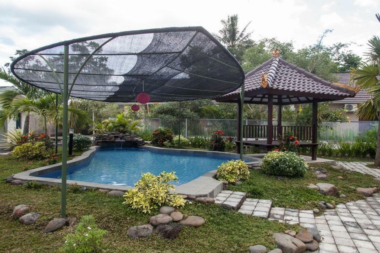 Reddoorz Syariah Plus Near Banyuwangi Airport Banyuwangi (East Java) Exterior foto